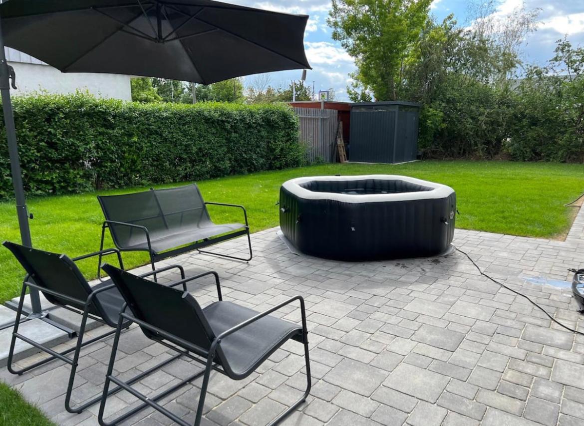 Haushalfte Mit Garten, Kamin, Grill & Whirlpool Nahe Ber Villa Berlin Bagian luar foto