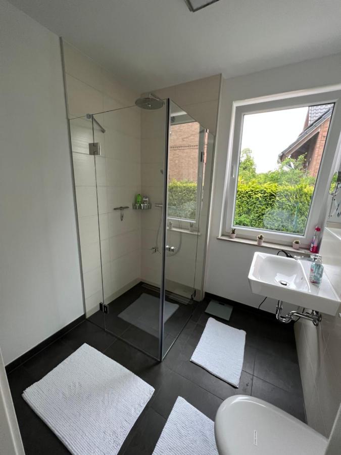 Haushalfte Mit Garten, Kamin, Grill & Whirlpool Nahe Ber Villa Berlin Bagian luar foto
